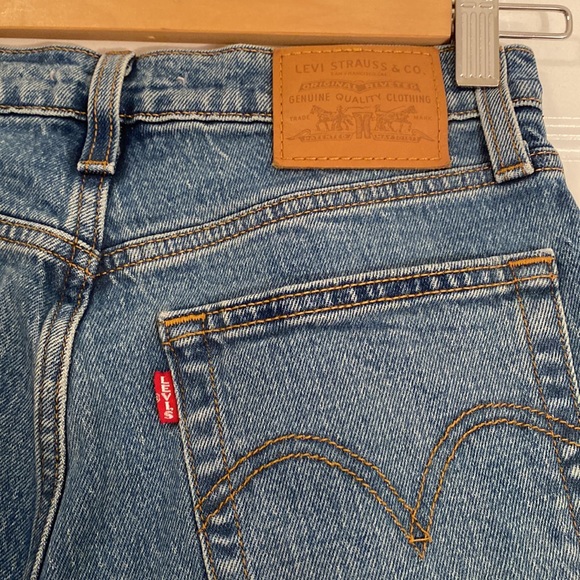 Levi’s Wedgie Straight Ankle jean - Picture 4 of 4
